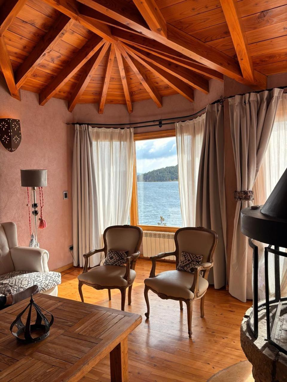 Lirolay Suites - Apart Hotel San Carlos de Bariloche Exterior photo